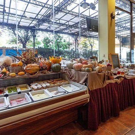 Hotel Shirok Sokak Bitola Kültér fotó