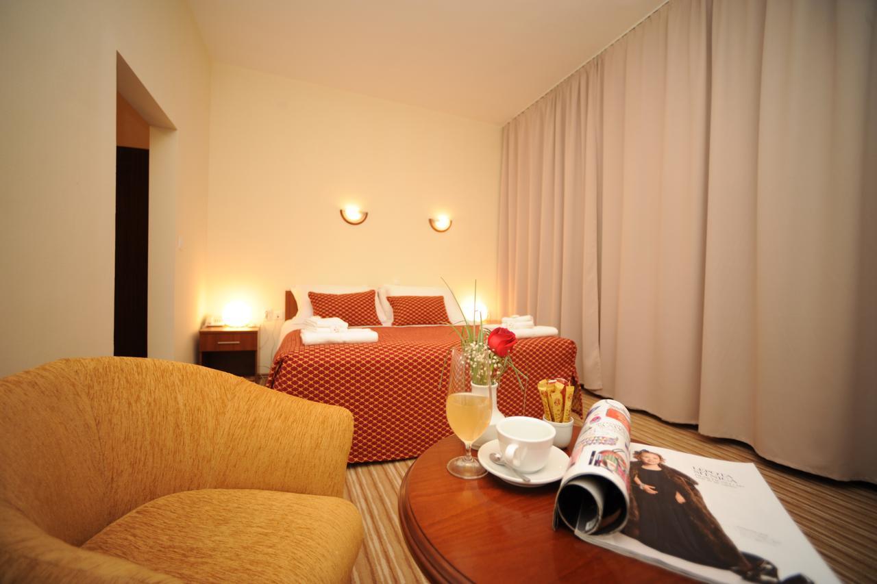 Hotel Shirok Sokak Bitola Kültér fotó