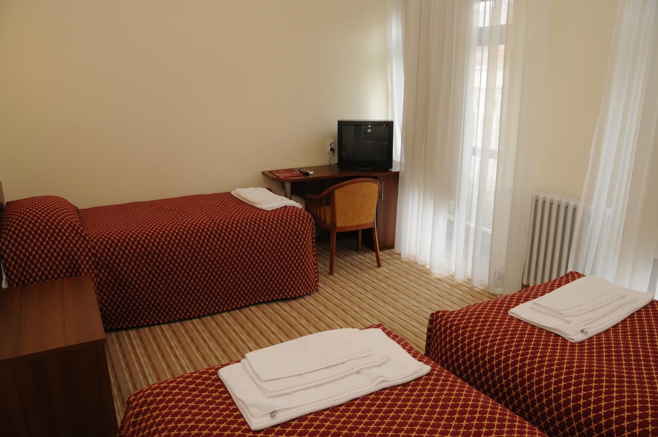 Hotel Shirok Sokak Bitola Kültér fotó