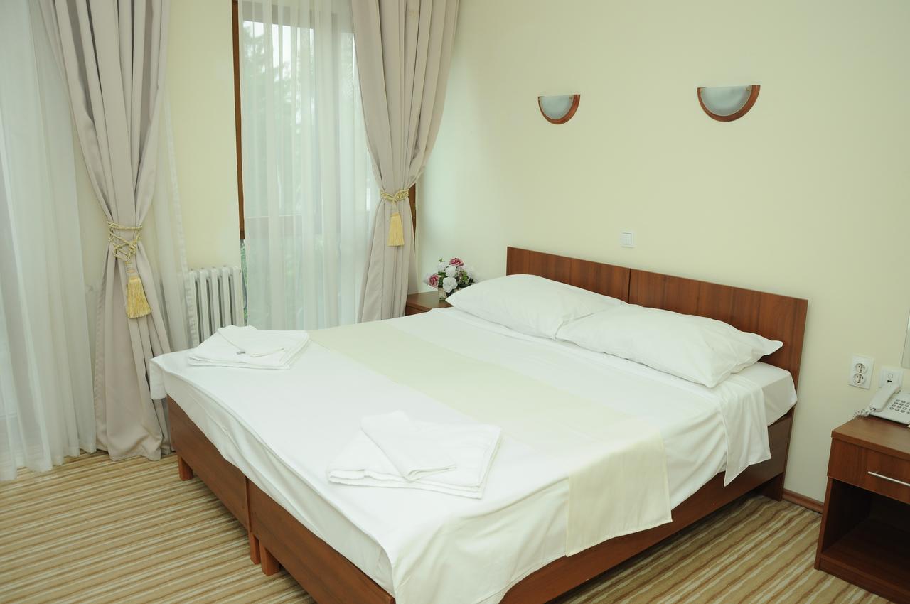 Hotel Shirok Sokak Bitola Kültér fotó