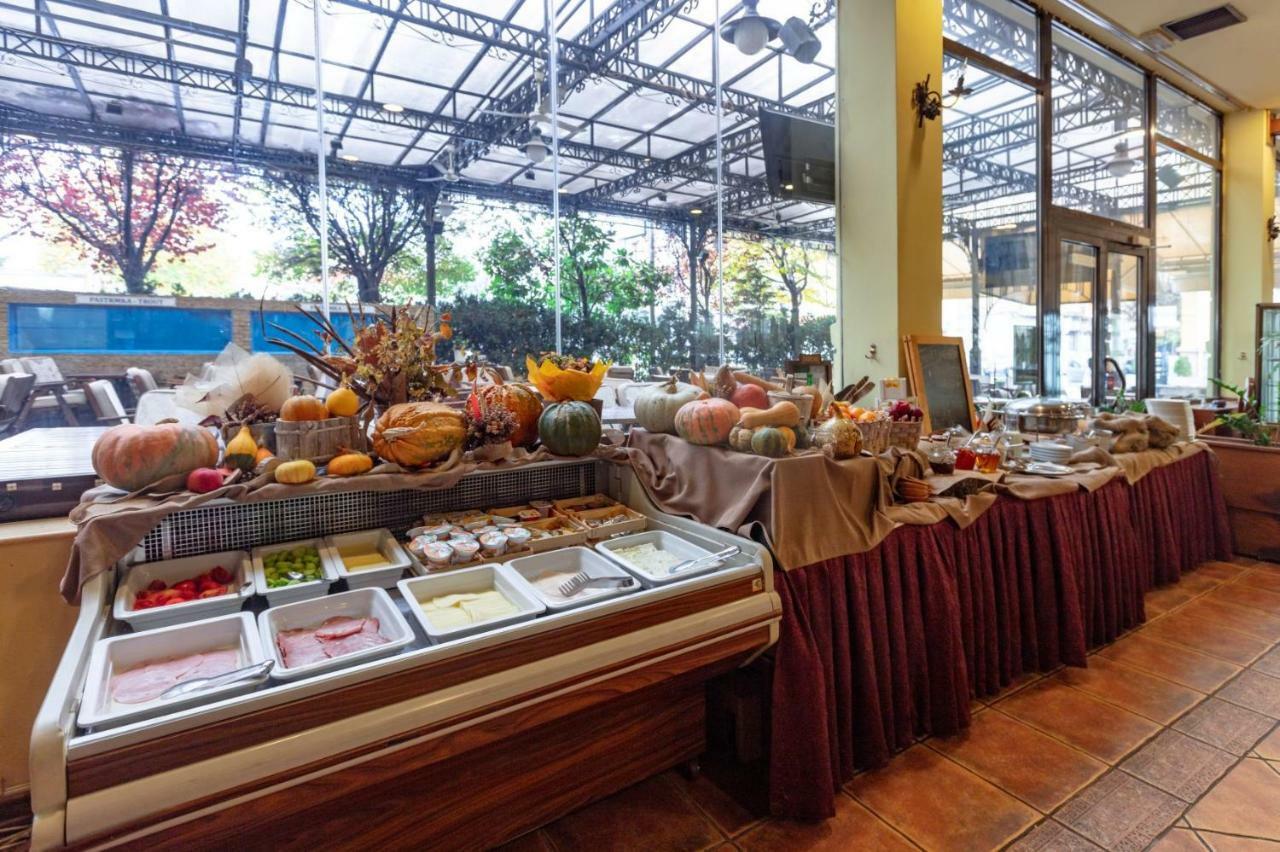 Hotel Shirok Sokak Bitola Kültér fotó